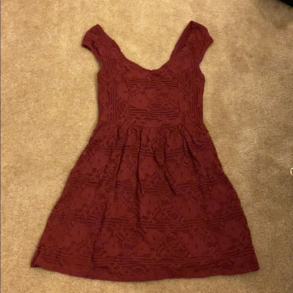 hollister maroon lace dress